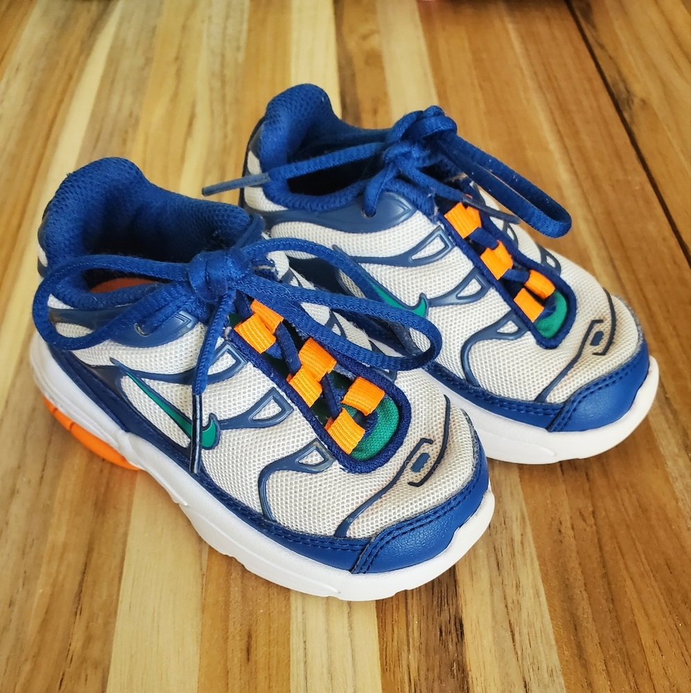 NIKE Air Little Air Max Plus toddlers